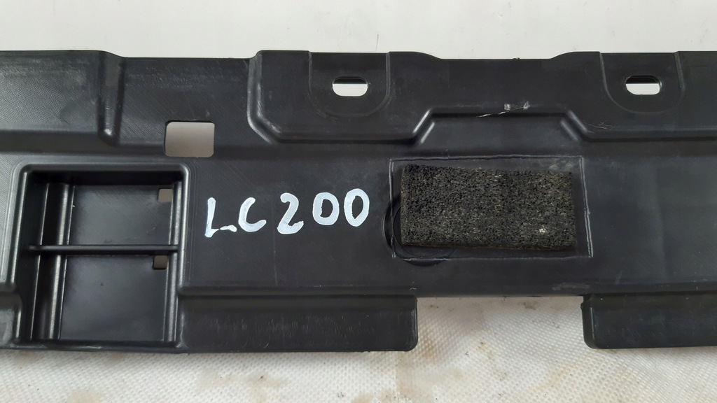 фото №6, Toyota land cruiser 200 направляющая бампера задняя 52615-60080