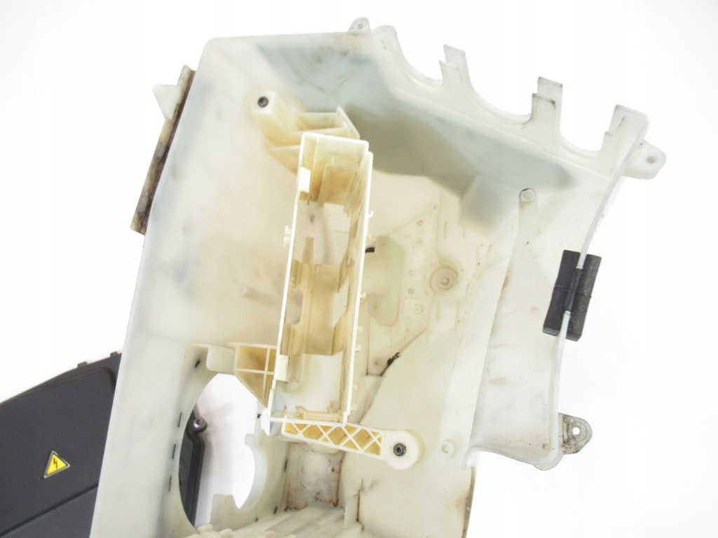 фото №7, Корпус коробка запобіжників bmw e60 e61