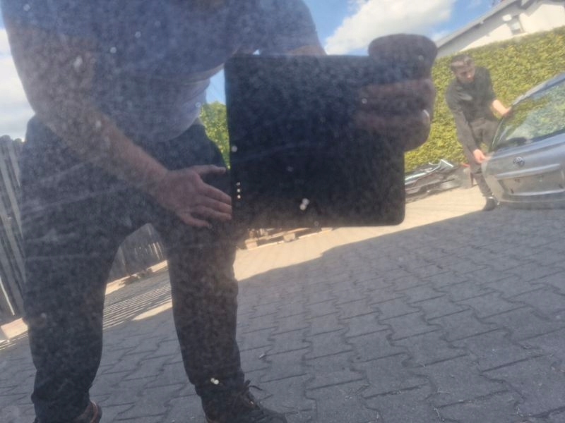 фото №10, Toyota corolla verso i 1 капот крышка двигателя перед