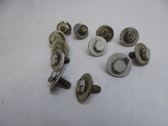 фото №6, Vw fox 5z1 болти крила hb 3d