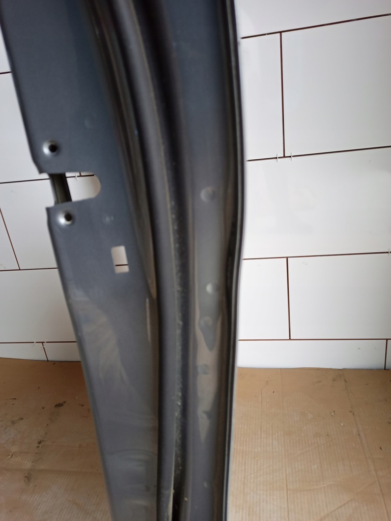 фото №8, Mercedes-benz оригінальний номер a205 732 04 10 двері задні p