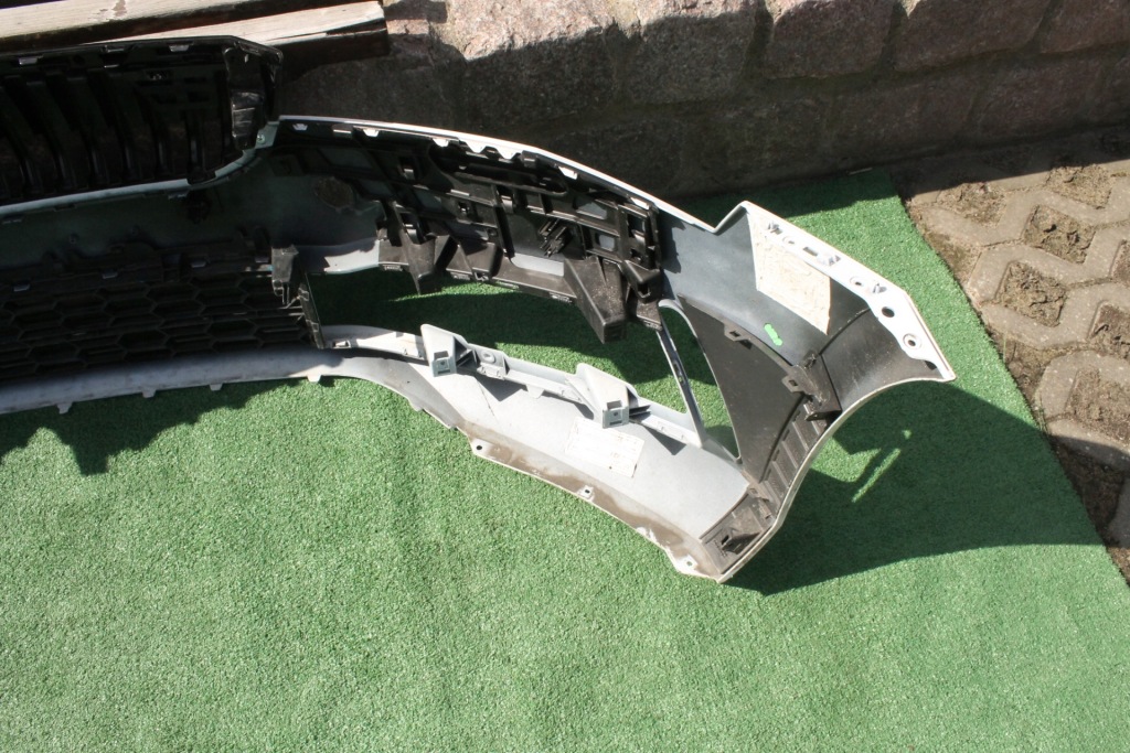 Skoda superb 3 3 рестайлинг  2019- бампер передний решётка радиатора оригинал европа  4xpdc в Украине