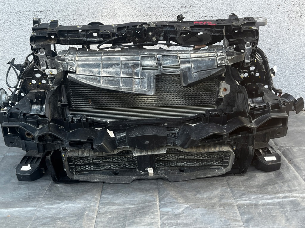 Купити Dodge hornet ремінь передній комплектний  радіатор 2.0 бензин автоматична коробка передач 2022-