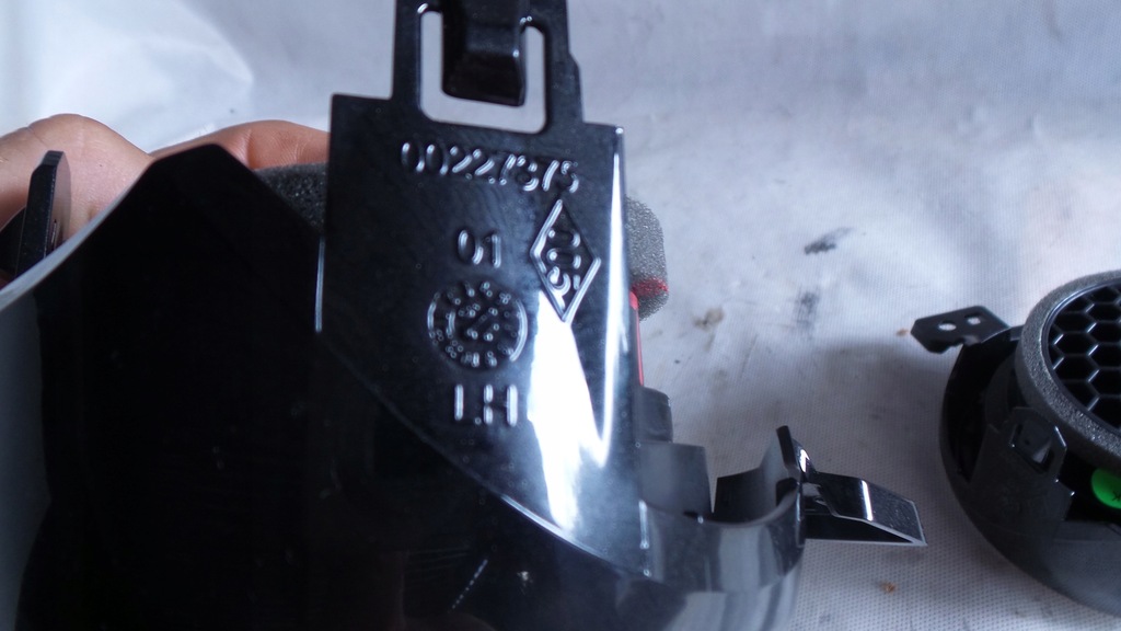 фото №7, Решётка обдув левая правая nissan micra k14 2020 v панели приборной панели