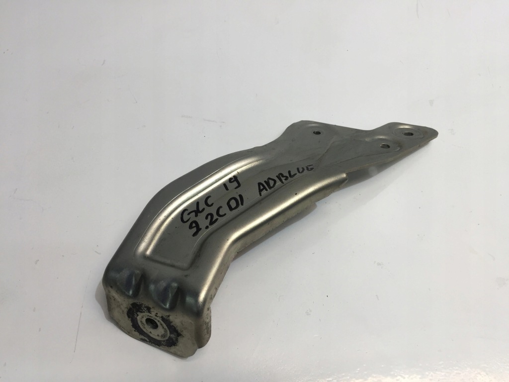 фото №1, Mercedes glc x253 2019 кронштейн бака adblue