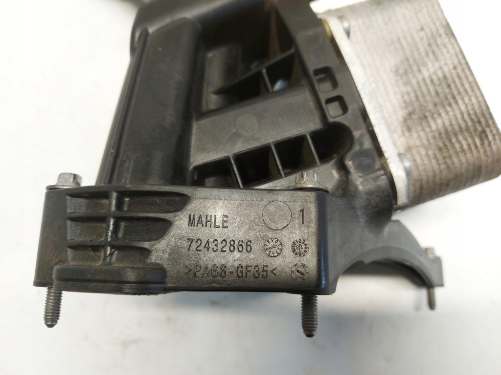 фото №5, Bmw g30 530e корпус фильтра радиатор масла 72432866