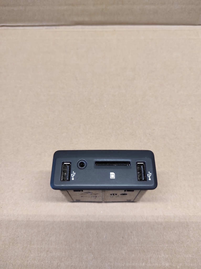 фото №1, Разъём usb aux sd renault talisman megane iv espace v koleos ii 280237081r