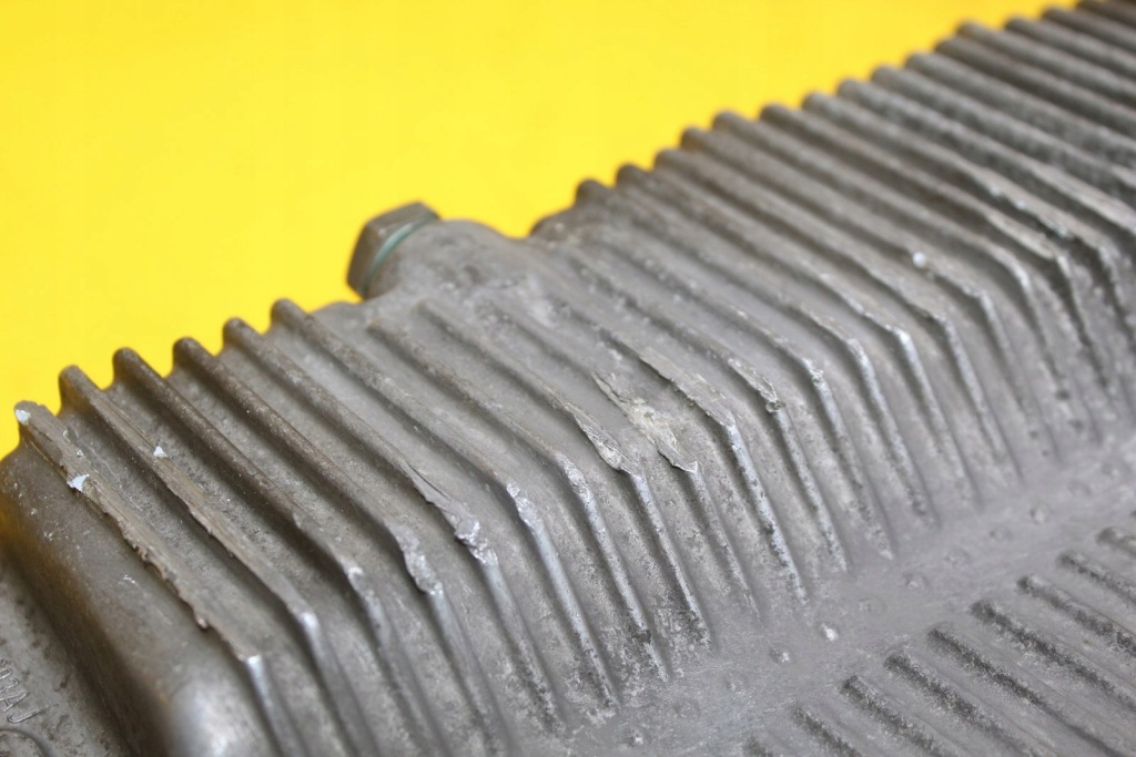 Піддон масляна vw golf v audi a3 1.6 mpi bse 06a103603aj Київ