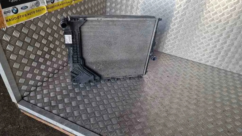 Купить Радиатор воды bmw x3 e83 3104593 2.0l дизель 110kw 2006