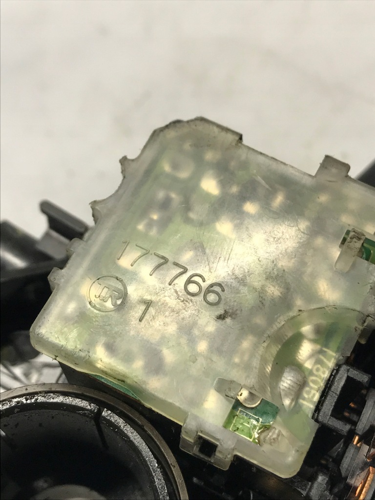 фото №8, Перемикач комбінований mazda 121