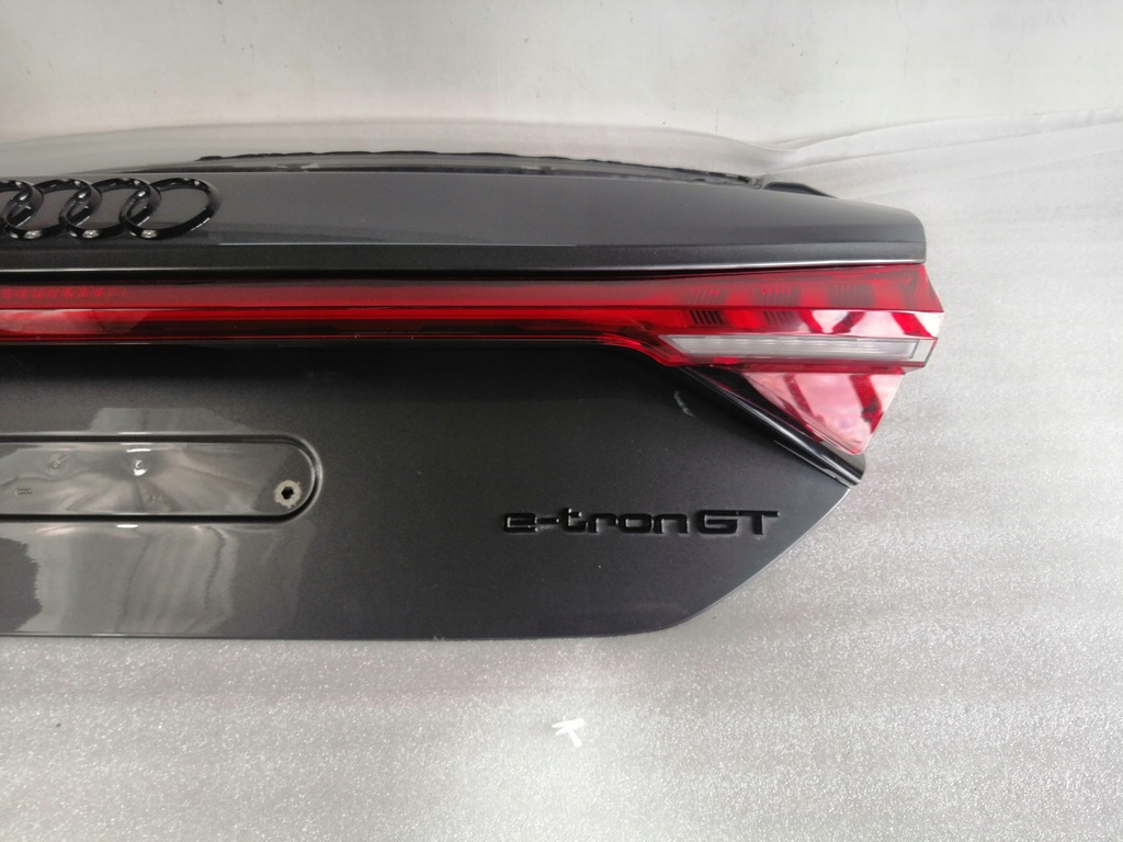 фото №12, Audi e-tron rs gt крышка багажника бампер задняя