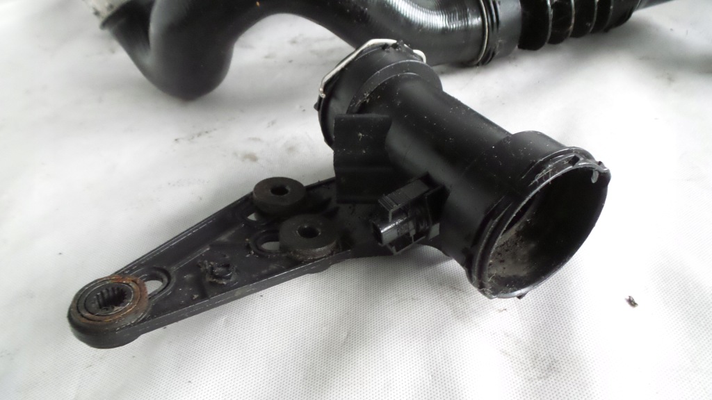 фото №10, Труба інтеркулер з'єднувач a2035200295mercedes w203 2.2 cdi a2035283382