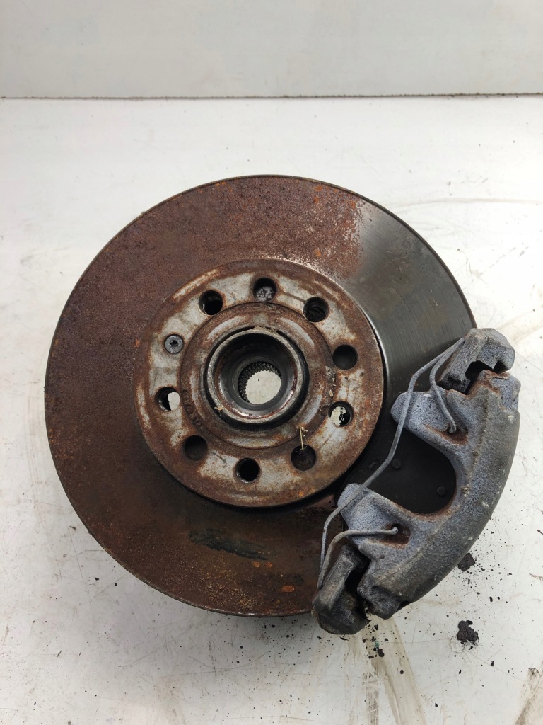 фото №1, Vw golf v поворотний кулак правий перед 1k0