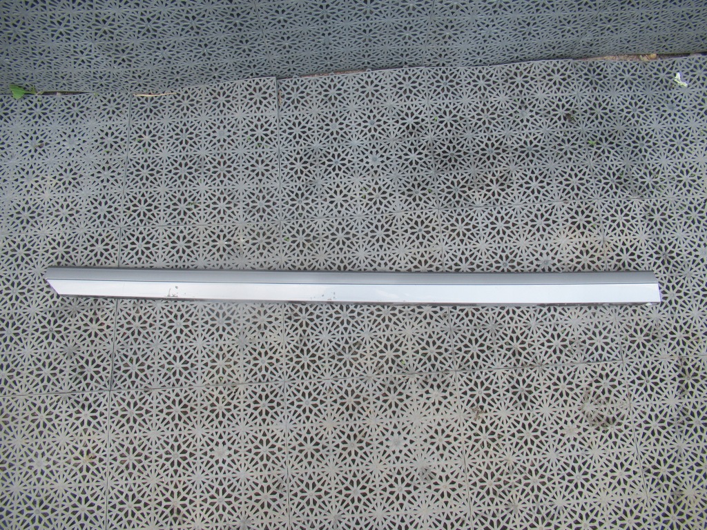 фото №1, Молдинг дверь левая передняя vw passat b8