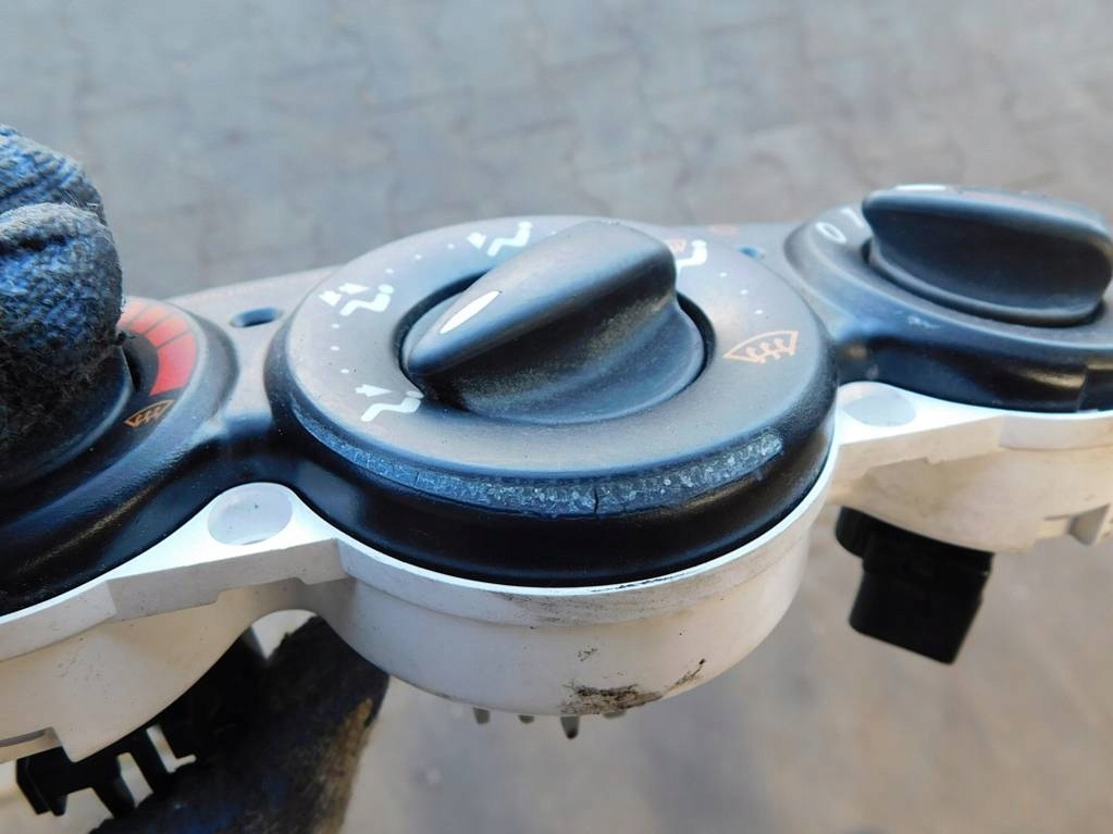 фото №10, Ford focus mk1 1.6 04r панель обдув кондиционера