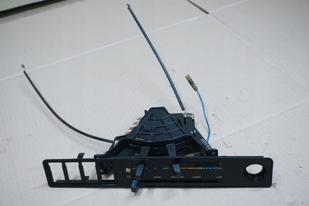 фото №7, Isuzu trooper панель обдув 83-91r