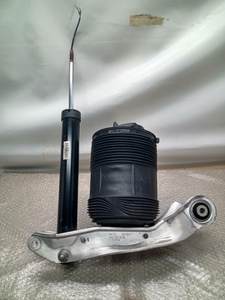 фото №5, Audi q7 4m важіль пневмоподушка подушка амортизатор