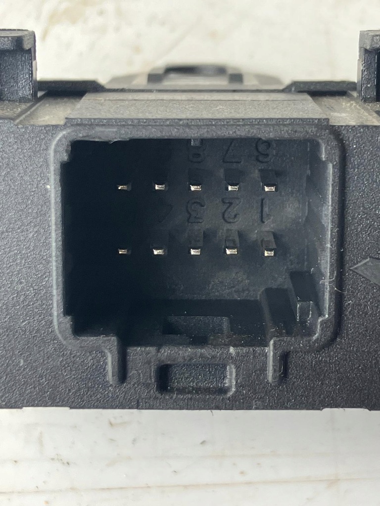 фото №7, Модуль підігрів сидіння #1 peugeot 308 t9 508 c4 picasso ii 9673891680