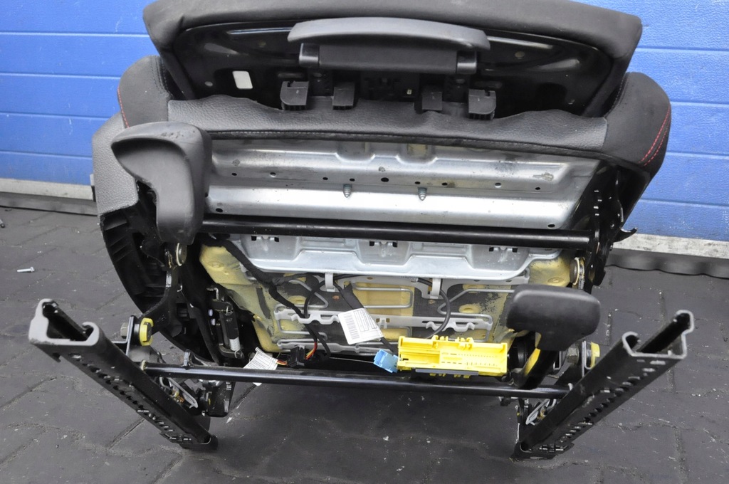 фото №8, Bmw 1 f20 перехідник салону сидіння заднє сидіння