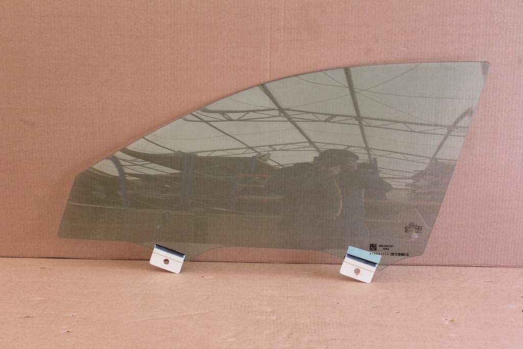 фото №1, Скло двері перед ліва 2020 rok audi a8 d5 4n