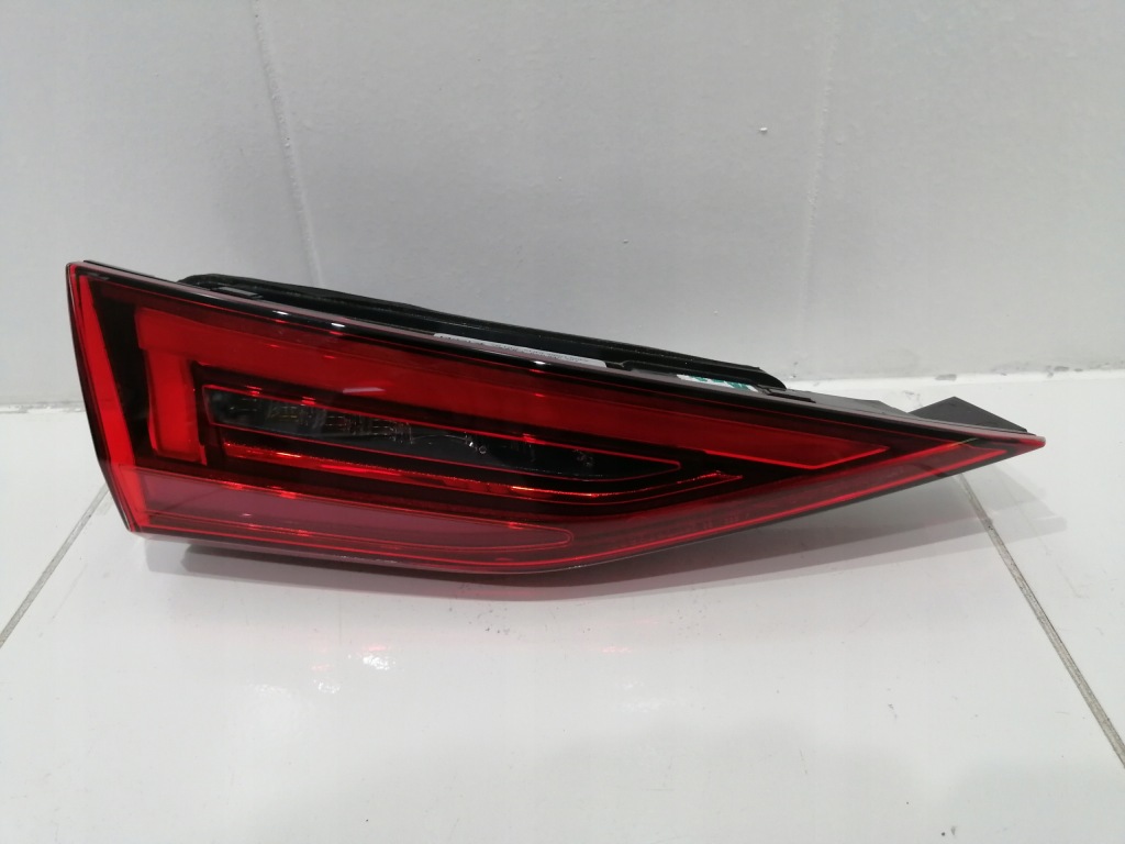 фото №1, Лампа ліва задня w кришка audi a3 8y0