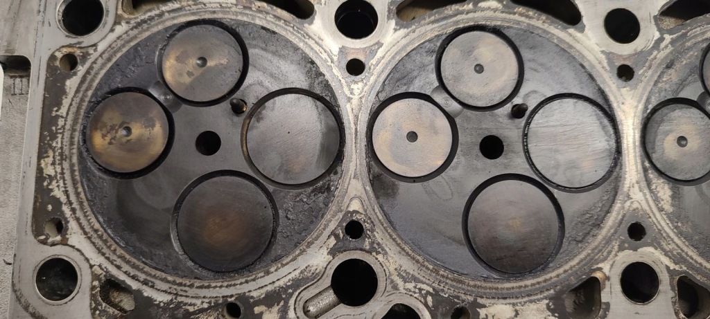 Головка двигателя vw 2,0 tdi bwd в Украине