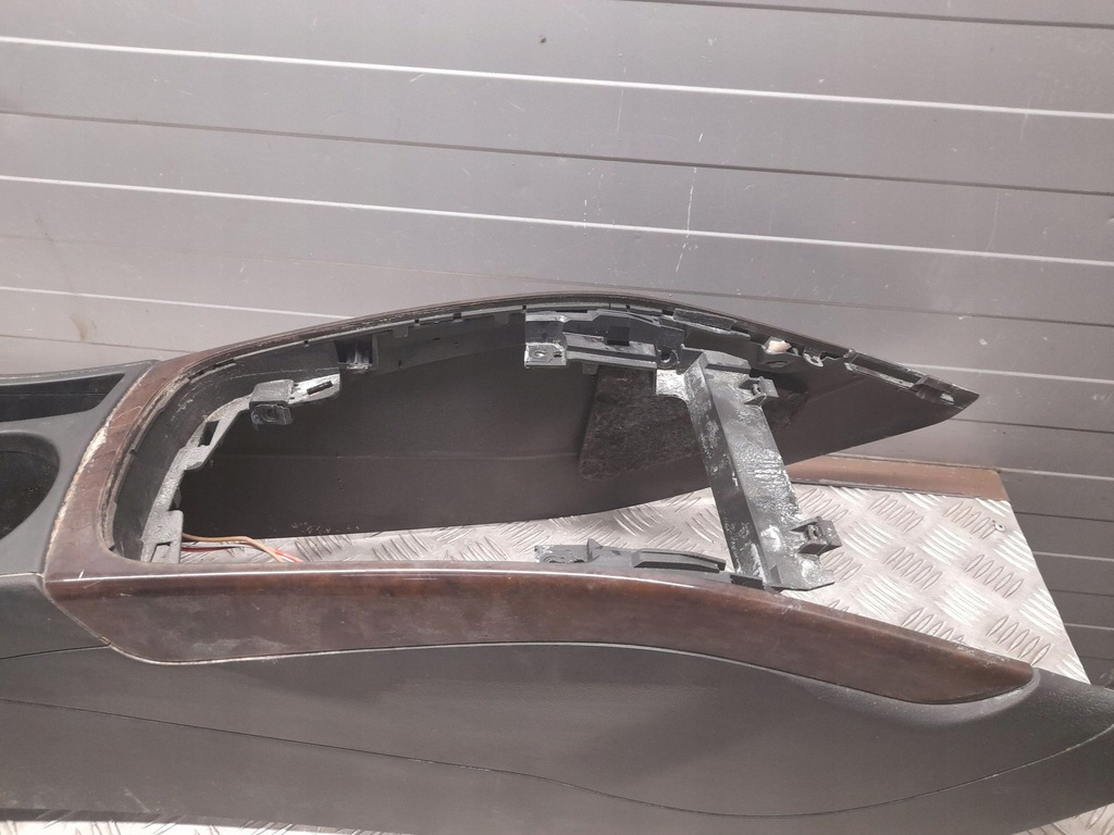 фото №6, Audi a4 allroad 2013 тунель середній