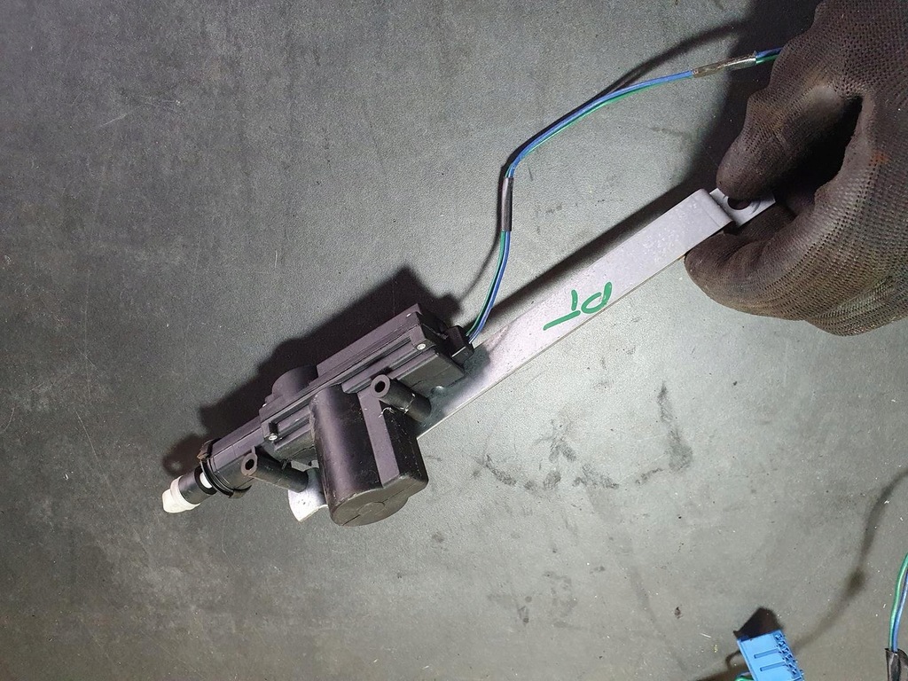 фото №5, Автомобіль skoda fabia i kombi привід замка центрального помпа правий задня