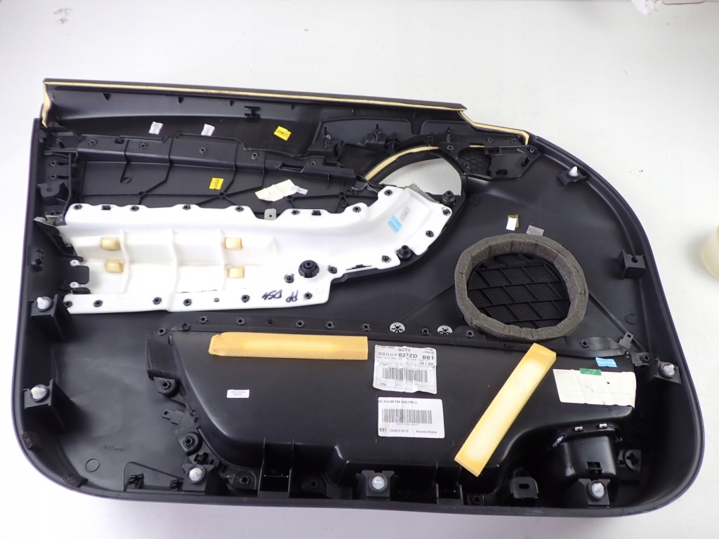 фото №6, Обшивка двері правий перед citroen ds5 hybrid 2.0 hdi europa