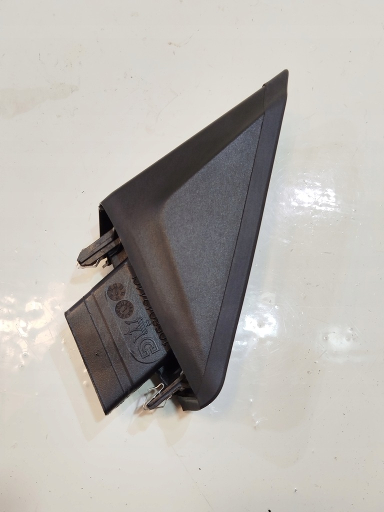 фото №1, Заглушка трикутник двері лівий перед maserati ghibli iii 2015r 105804244cl