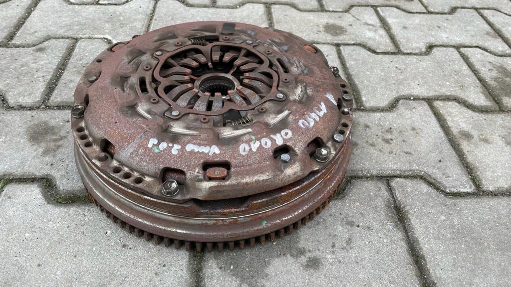 фото №1, Toyota verso 2.0 d4d зчеплення маховик з двома масами 13450-0r010