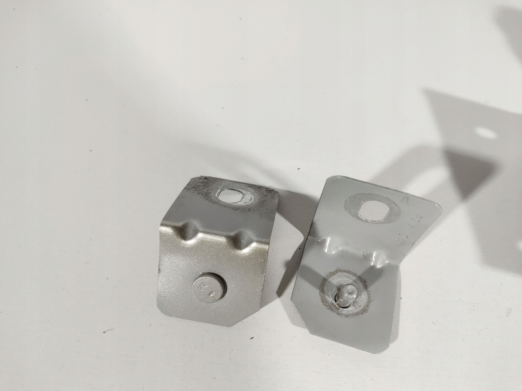 фото №4, Range rover evoque 12- кронштейн крила праве