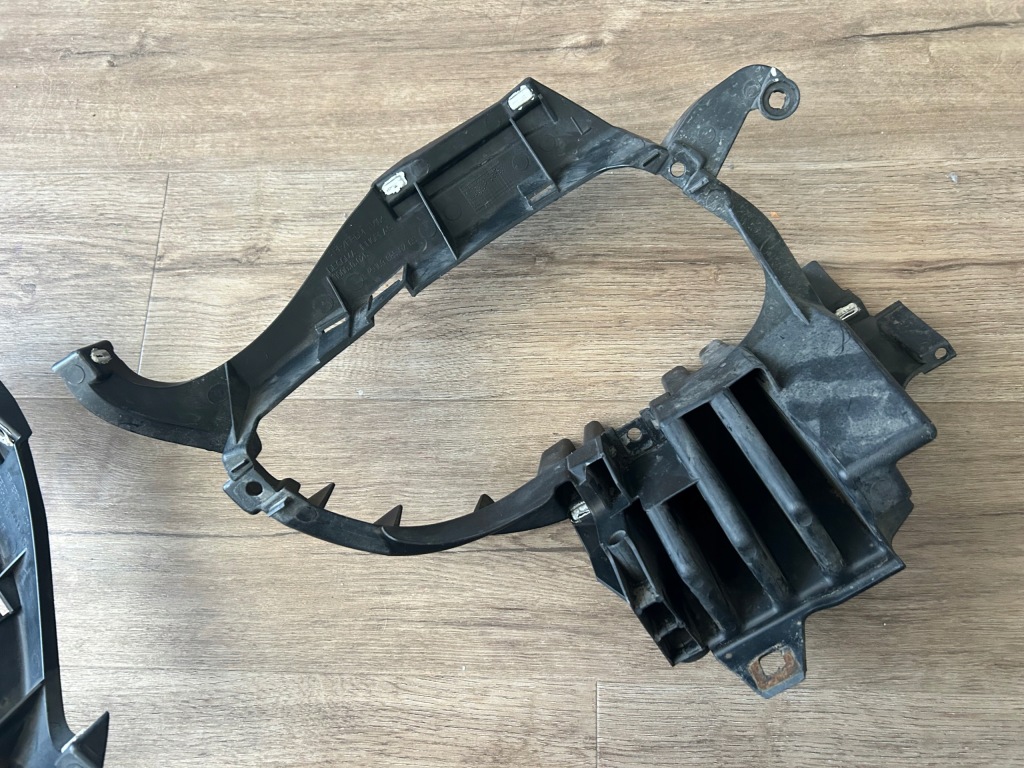 Mercedes klasa a w169 2004-2008 напрямні тримачі протитуманних фар решітка комплект оригінальний номер Ціна