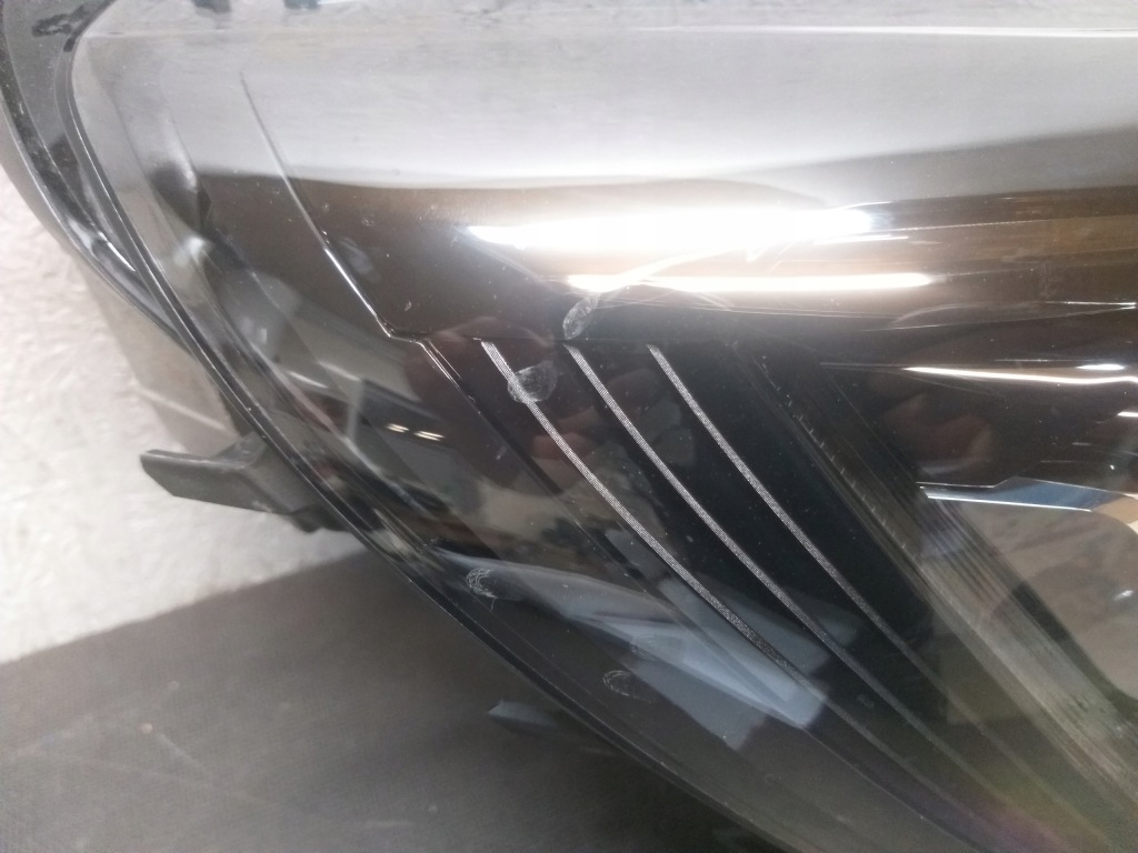 Фара перед правий renault megane iv 4 full led 260100932r Доставка