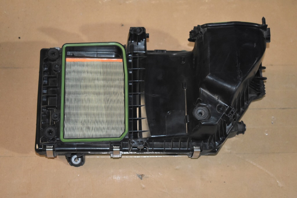 фото №1, Idealna корпус фильтра воздуха mercedes w167 1