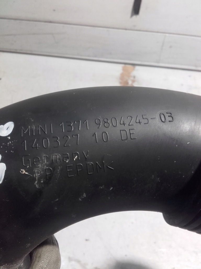 фото №3, Mini countryman r60 труба воздухозаборник 9804245 1.6 b