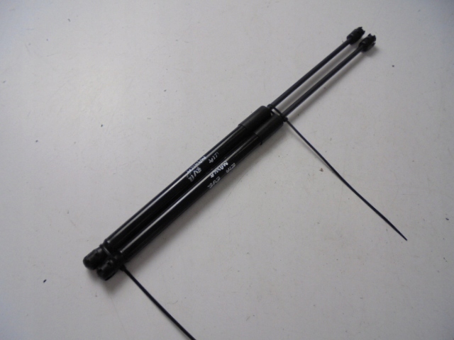 фото №1, Амортизатори капот kia ev6 електрик 21 r