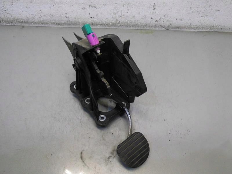 фото №1, Педаль тормоза renault laguna iii 1.5 dci