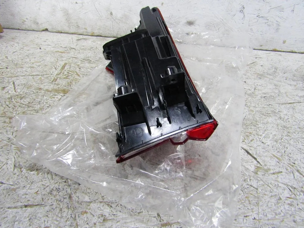 фото №9, Skoda kodiaq gt лампа правая задняя