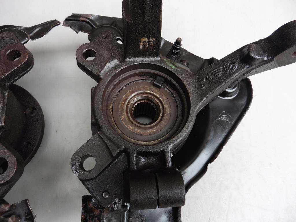 фото №5, Поворотный кулак ступица правая левая fiat idea lancia musa 1,2 1,4 16v abs