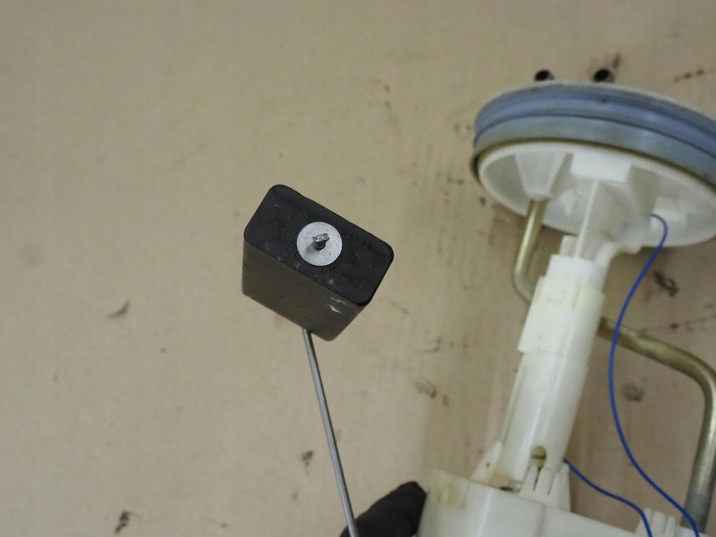 фото №12, Поплавок пального vw transporter t4 multivan 2.5 tdi 7d0919183