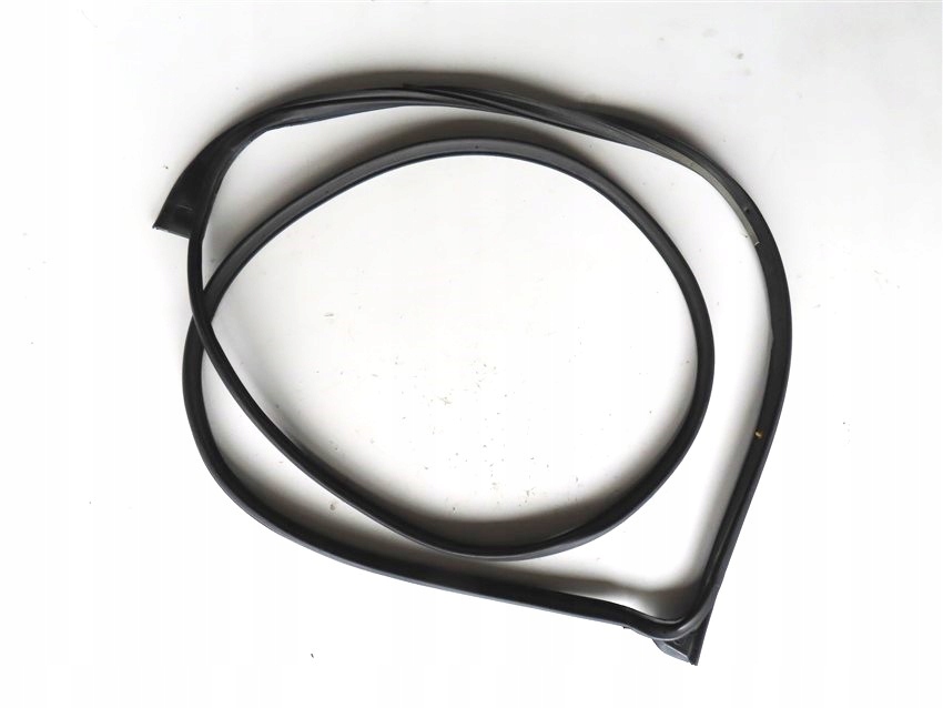 фото №1, Прокладка двері передня права hyundai i20 i 5 двері 2008-2014 rok