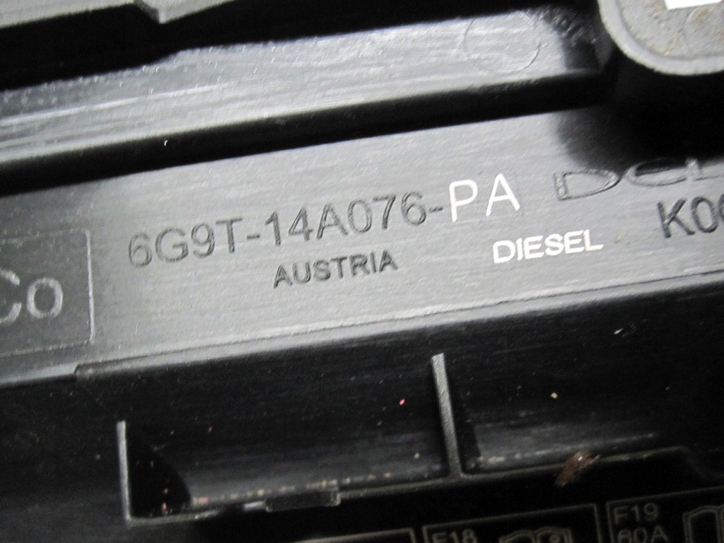 фото №9, Land rover freelander ii 2.2 td4 06r коробка запобіжників 6g9t-14a067-ab