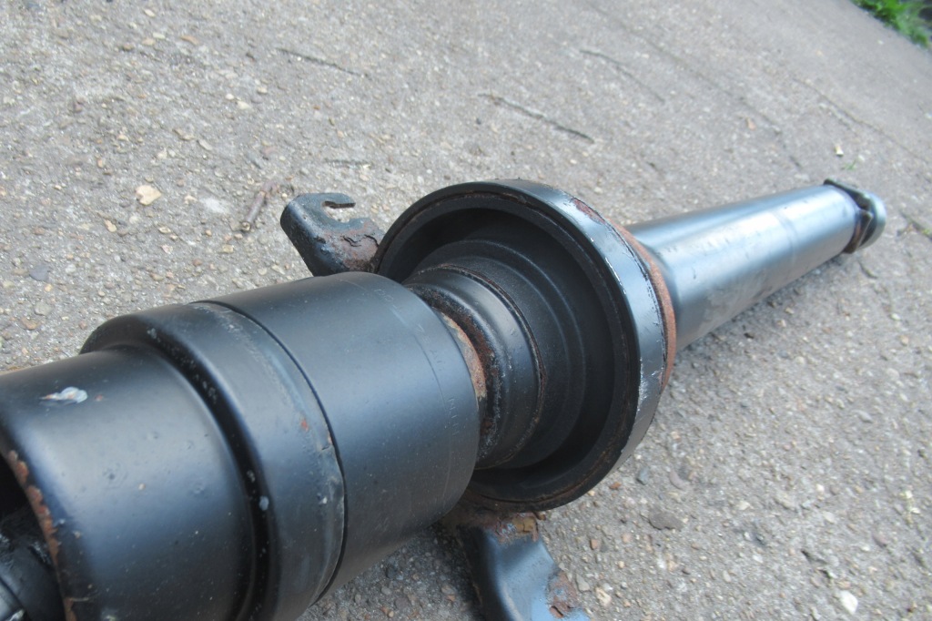 фото №2, Subaru legacy 98r 2.5b wał приводной