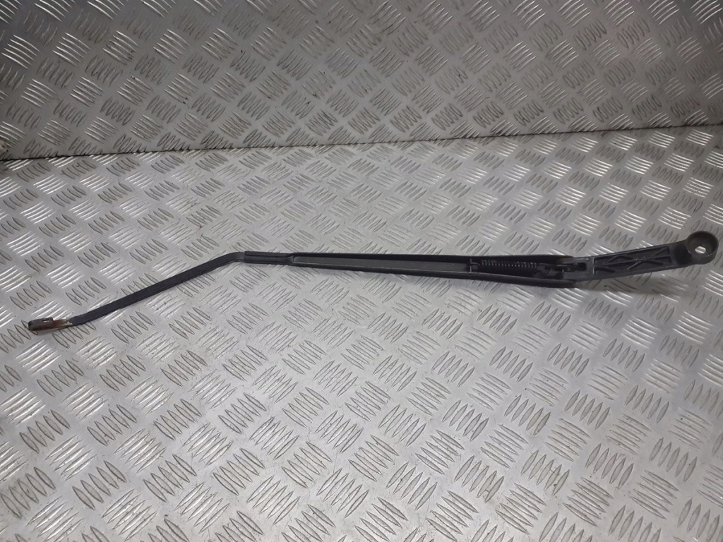 фото №3, Важіль двірники правий перед toyota avensis verso