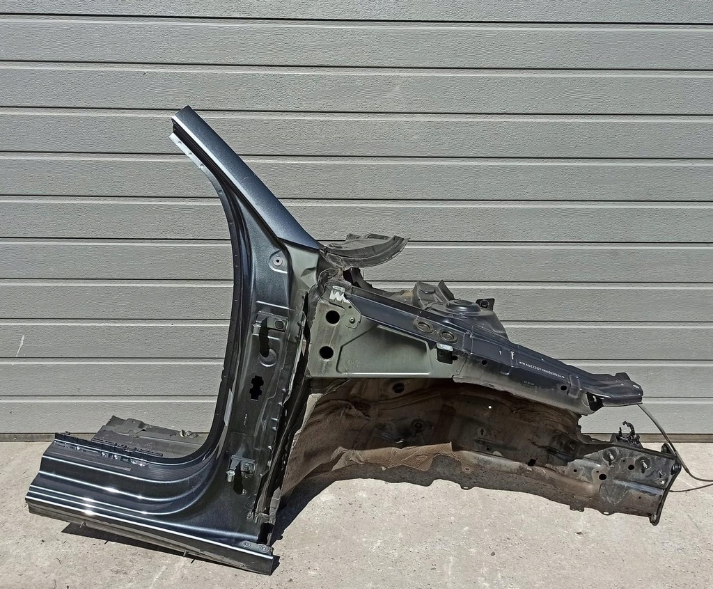 фото №1, Audi a3 8y чверть лонжерон права перед lz7s