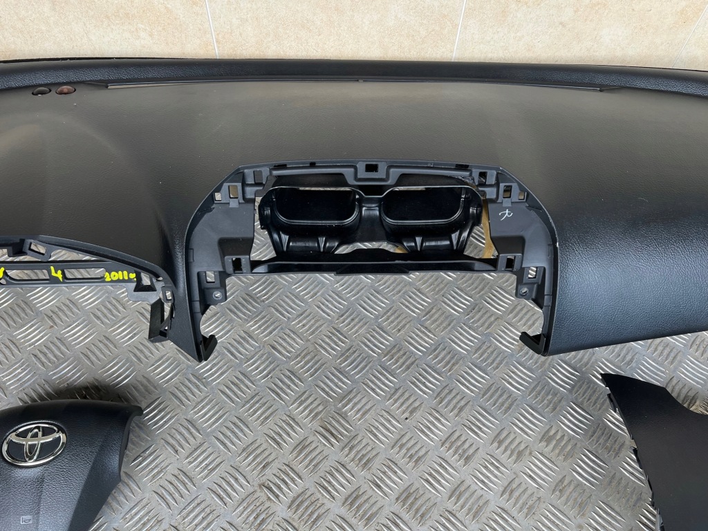 фото №4, Приборная панель консоль приборная панель подушка безопасности toyota rav 4 2011 rok