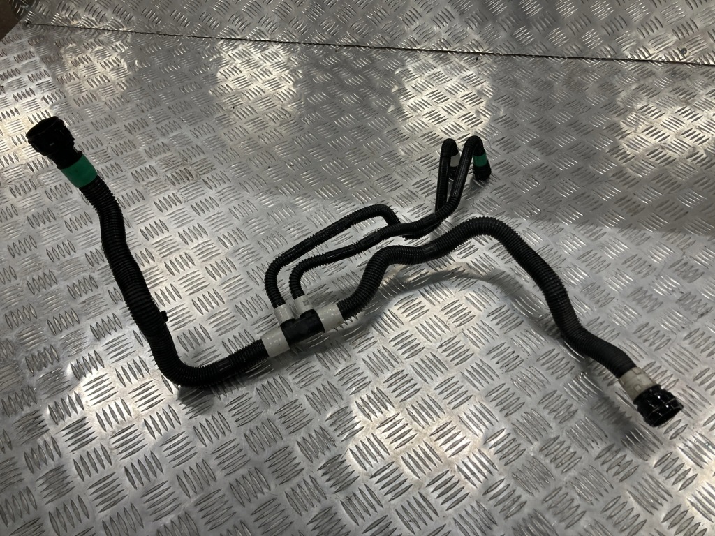 Купити Шланг труба води тройник tesla model 3 17-