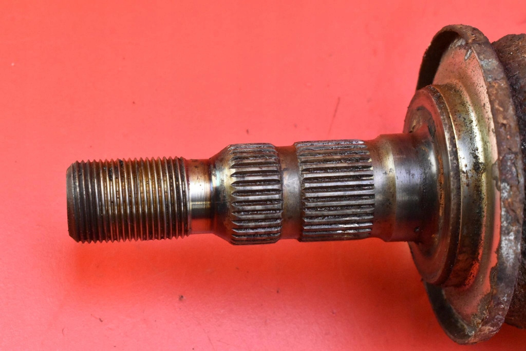 Привідний вал ліва перед механічна коробка передач 13335140 aafs opel astra4 iv j 1.6 twinport 115 km Зі Шроту