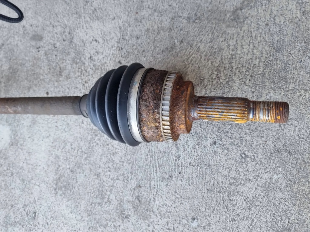 фото №4, Toyota avensis t25 приводной вал правая перед передняя длинная 1.8